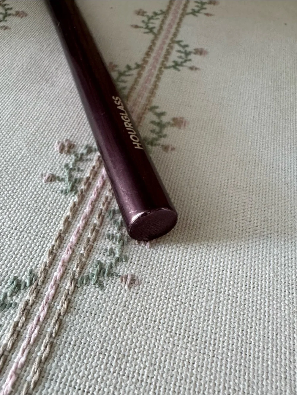 Hourglass Vanish Seamless Finish Concealer Brush
